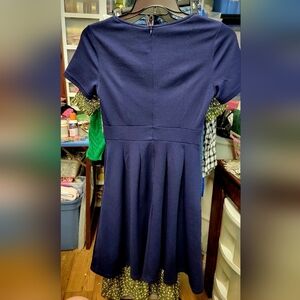 Yathon Medium Navy Blue Short Sleeve Pleated Skirt of Dress
